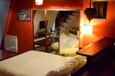 Un ou plusieurs lits dans un hébergement de l'établissement Amazing Rooftop Odeon Luxembourg