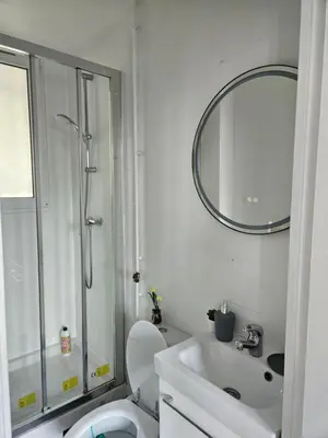 Salle de bains dans l'établissement spacieux duplex Stade de France 24 pour 4 personnes