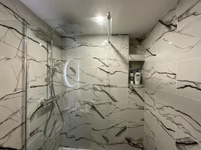 Salle de bains dans l'établissement KS Paris studio appart near station Gare du Nord and gare de l Est