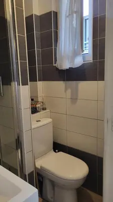 Salle de bains dans l'établissement Apparemment parisien