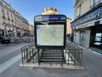 Plan de l'établissement Appartement QUARTIER EMILY IN PARIS NOTRE DAME