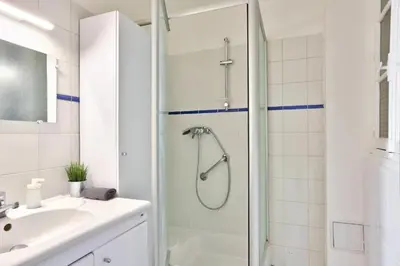 Salle de bains dans l'établissement Appartement QUARTIER EMILY IN PARIS NOTRE DAME