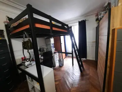 Cuisine ou kitchenette dans l'établissement Appartement familial dans le 16é