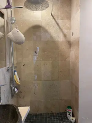 Salle de bains dans l'établissement La casa du 15e, Tour Eiffel view