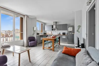 Cuisine ou kitchenette dans l'établissement Cosy in Paris
