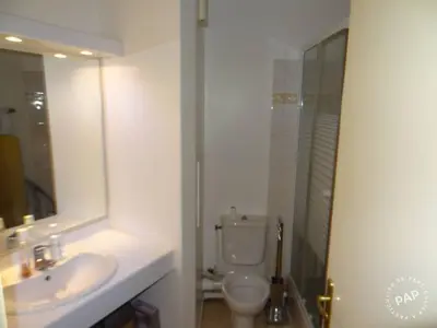 Salle de bains dans l'établissement Pret à usage & Commodat Chatillon Maison blanche - 30 nuitées minimum - Salarié mobilité ou étudiant stagiaire
