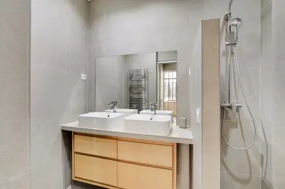 Salle de bains dans l'établissement Magnifique loft 6P proche Bastille