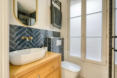 Salle de bains dans l'établissement Le cocon des Épinettes