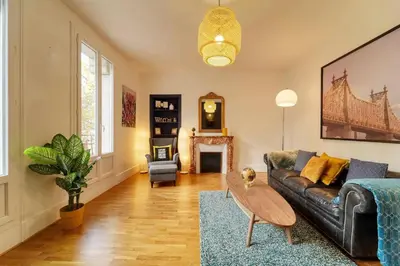 Coin salon dans l'établissement Residence Reine - Boulogne - Paris