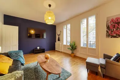 Coin salon dans l'établissement Residence Reine - Boulogne - Paris