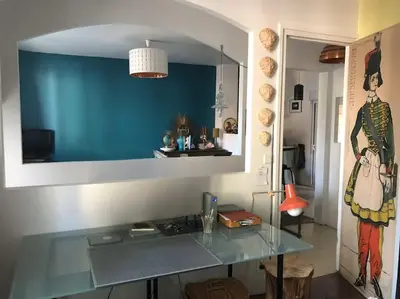 Coin salon dans l'établissement Maison avec jardin
