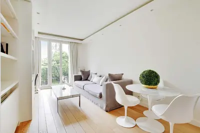 Coin salon dans l'établissement Charming Appt with a-c- 1bd-2p - Tour Eiffel
