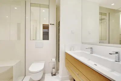Salle de bains dans l'établissement Charming Appt with a-c- 1bd-2p - Tour Eiffel