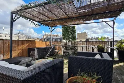 Balcon ou terrasse dans l'établissement Room with terrace and view of Sacré Coeur