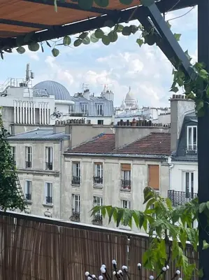 Balcon ou terrasse dans l'établissement Room with terrace and view of Sacré Coeur