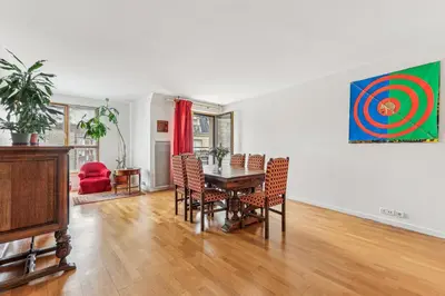 Coin salon dans l'établissement Appartement duplex dans le Saint Lambert by Weekome