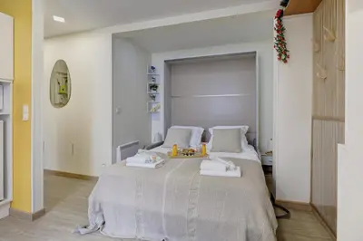 Un ou plusieurs lits dans un hébergement de l'établissement 408 Suite Montorgueil - Superbe Studio à Paris