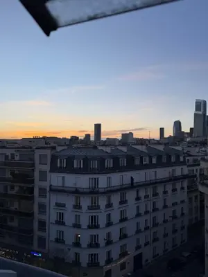 Vue générale sur Neuilly-sur-Seine ou vue de la ville depuis l'appartement