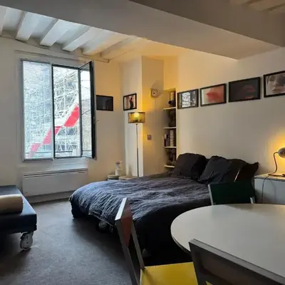 Suite indépendante studio top centre Marais