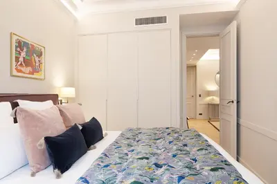 Un ou plusieurs lits dans un hébergement de l'établissement Pick A Flat's Apartment in Saint-Germain, Bon Marché - Rue de Babylone