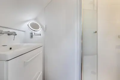 Salle de bains dans l'établissement Miel