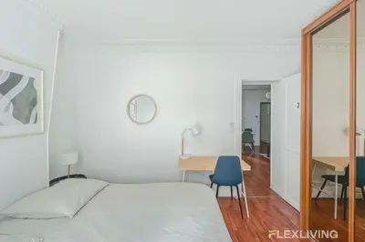 Un ou plusieurs lits dans un hébergement de l'établissement Flexliving - room - Lindet