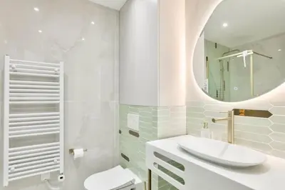 Salle de bains dans l'établissement Terrace Getaway - Le Marais - with AC