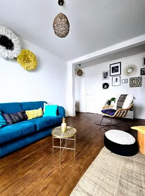 Coin salon dans l'établissement APPARTEMENT T2 Spacieux et lumineux