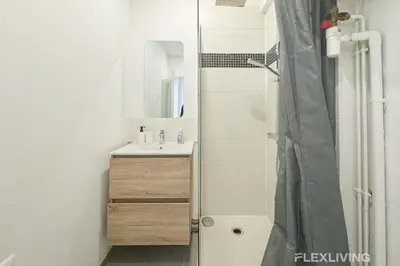 Salle de bains dans l'établissement Flexliving - room - Houel