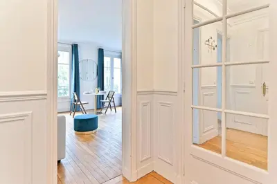 Plan de l'établissement Appartement Haussmannien lumineux et central