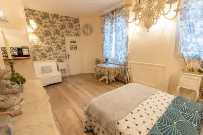 Cuisine ou kitchenette dans l'établissement A 2 pas de la Tour Eiffel
