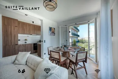 Un ou plusieurs lits dans un hébergement de l'établissement Appartement Luxe 3 Chambres Lits Doubles 6 Personnes - Proche Paris 16, Parc des Princes, Roland-Garros