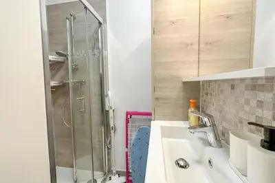 Salle de bains dans l'établissement Flexliving - room - Hameau
