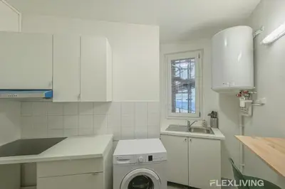 Cuisine ou kitchenette dans l'établissement Flexliving - Room - Henri Sellier - Suresnes 92