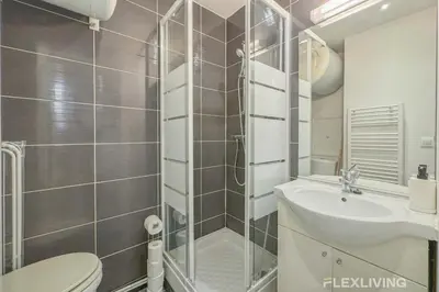 Salle de bains dans l'établissement Flexliving - Studio - Bauches