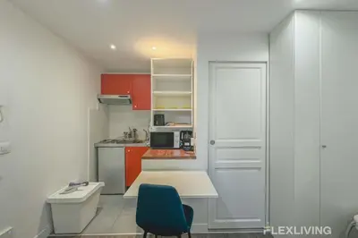Cuisine ou kitchenette dans l'établissement Flexliving - Studio - Bauches
