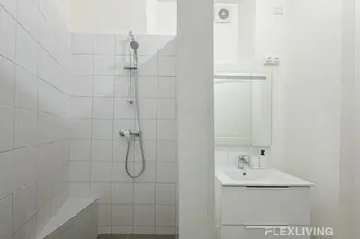Salle de bains dans l'établissement Flexliving - Room - Henri Sellier - Suresnes 92