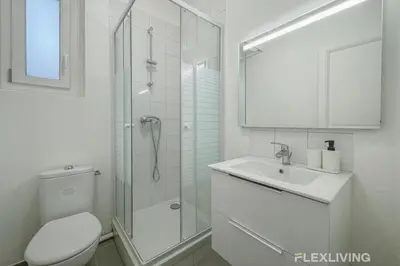 Salle de bains dans l'établissement Flexliving - Room - Henri Sellier - Suresnes 92