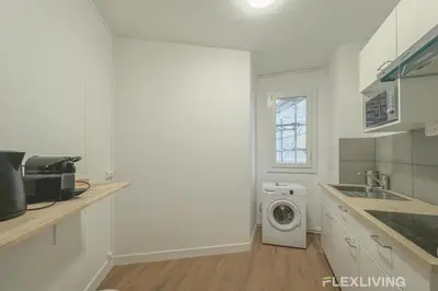 Cuisine ou kitchenette dans l'établissement Flexliving - Room - Henri Sellier - Suresnes 92