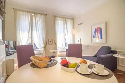 Nourriture dans l'appartement ou à proximité