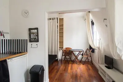Coin salon dans l'établissement Paris 9eme Cozy Home