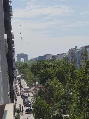 Vue générale sur Neuilly-sur-Seine ou vue de la ville depuis l'appartement