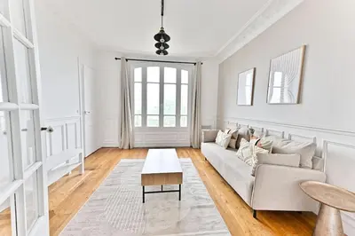 Coin salon dans l'établissement Appartement Vue panoramique sur la capitale