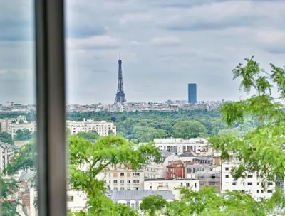 Vue générale sur Puteaux ou vue de la ville depuis l'appartement