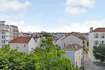 Vue générale sur Malakoff ou vue de la ville depuis l'appartement