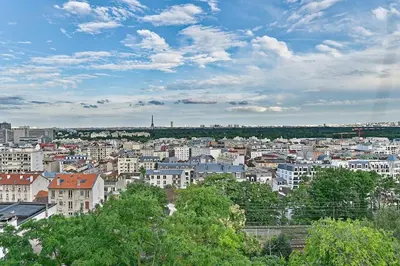 Vue générale sur Puteaux ou vue de la ville depuis l'appartement