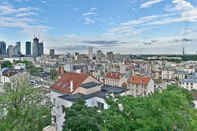 Vue générale sur Puteaux ou vue de la ville depuis l'appartement