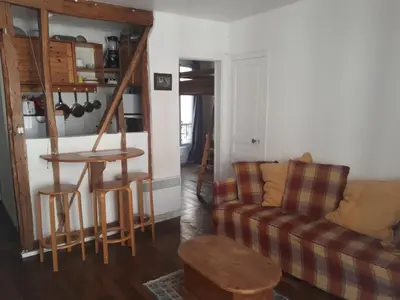 Coin salon dans l'établissement Batignolles - Parisian appartment