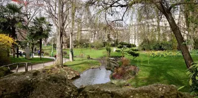 Jardin de l'établissement Batignolles - Parisian appartment