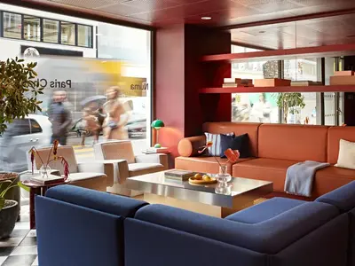 Coin salon dans l'établissement Numa Paris Champs-Élysées